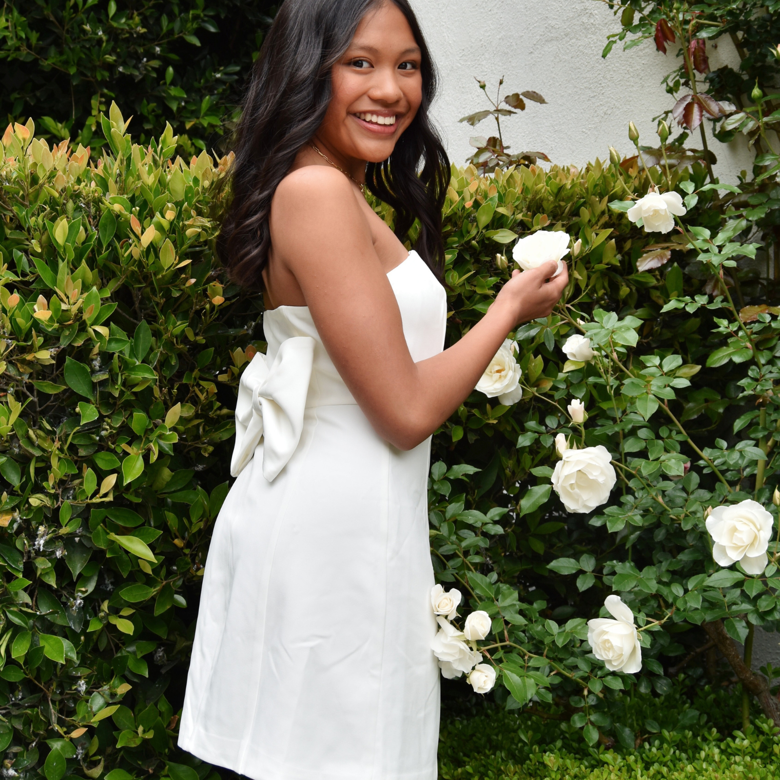 8apart Women Bernadette Strapless Bow Dress Womens Casual Dresses 8apart White Juniors/Women S