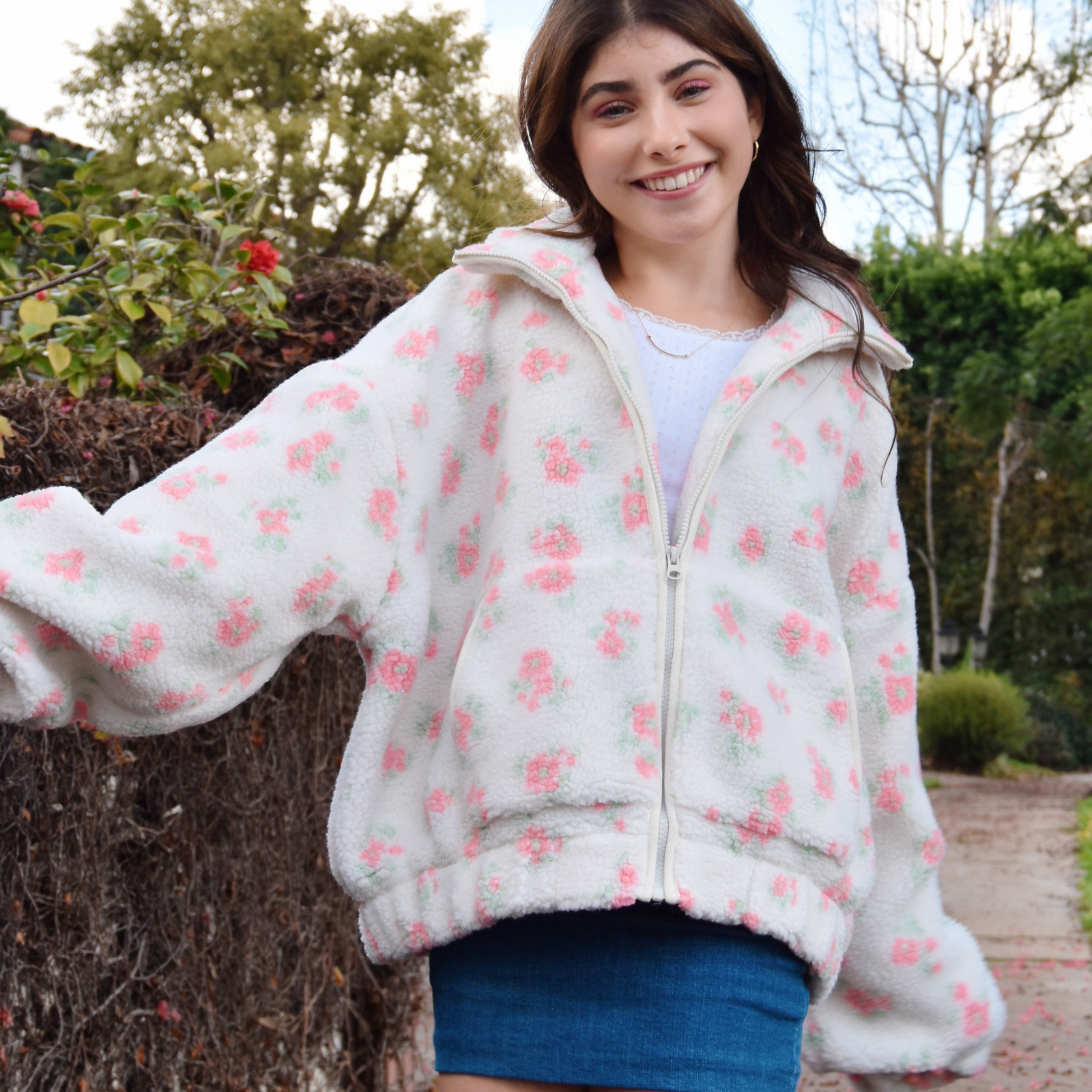 8apart Women Camille Ditsy Floral Fleece Jacket Womens Casual Tops 8apart Floral Juniors/Women S