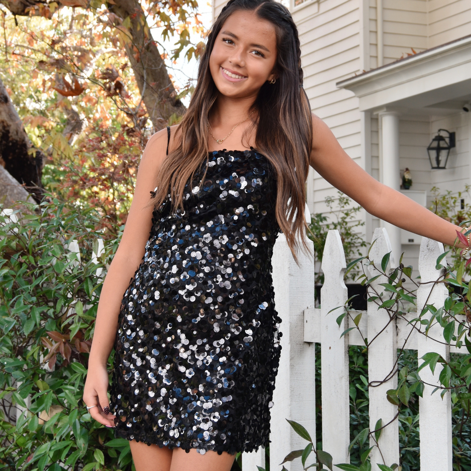 8apart Women Roxie Floral Sequin Mini Dress Womens Casual Dresses 8apart Black Juniors/Women S