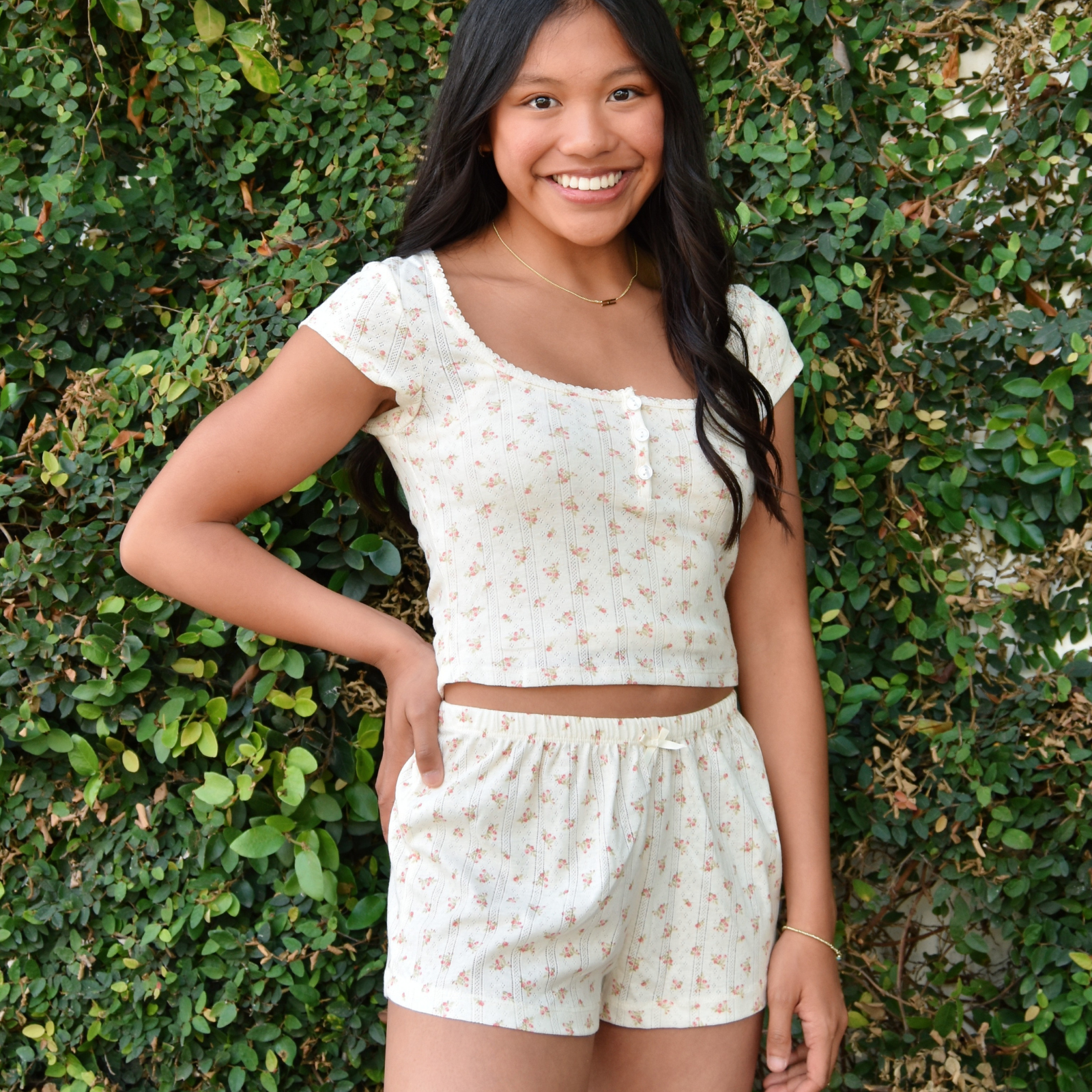 8apart Women Tommie Red Floral Baby Tee Womens Casual Tops 8apart Floral Juniors/Women S