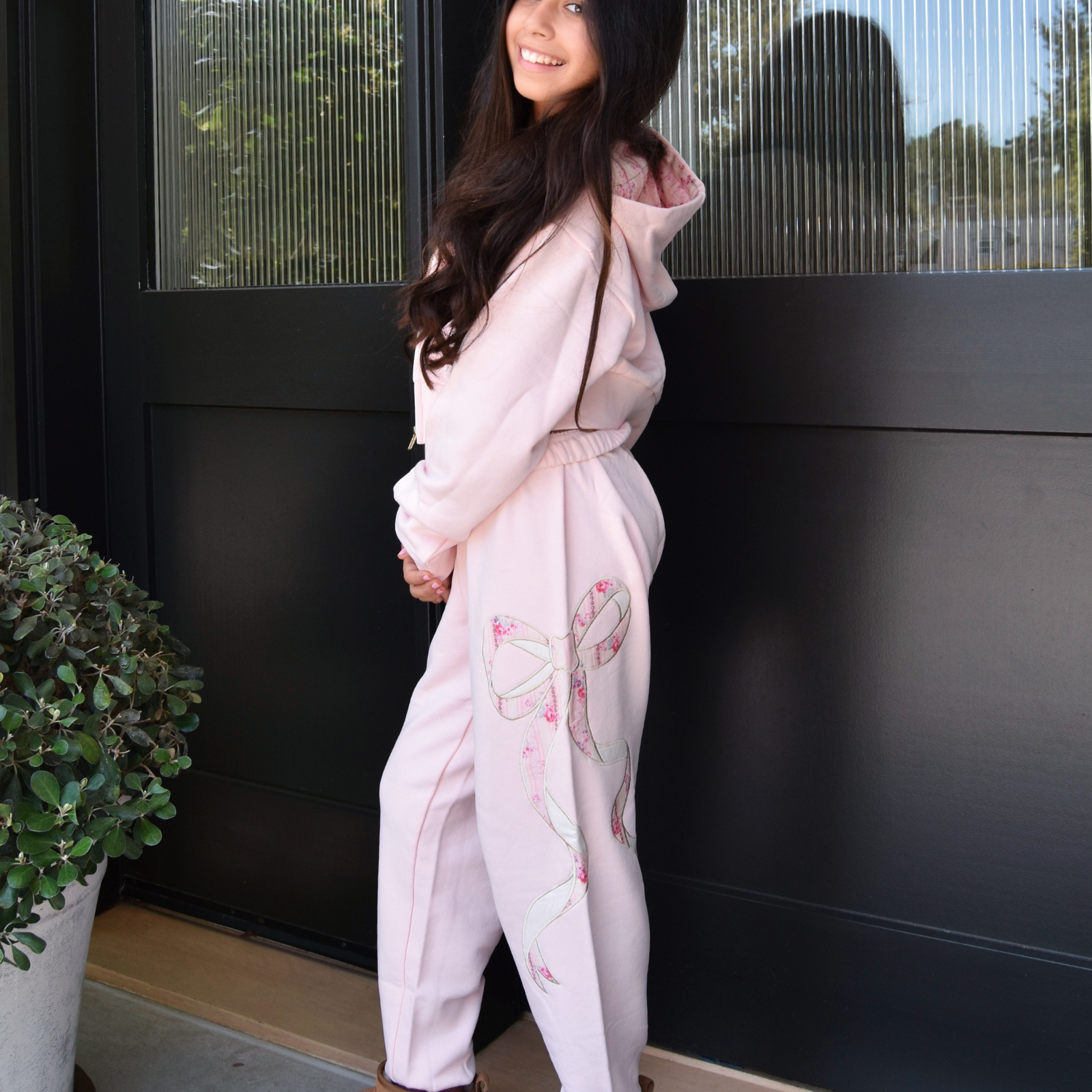 Katie J NYC Girls Dylan Bow Sweatpants Pale Pink/Rose Floral Girls Casual Bottoms Katie J NYC Floral Y/S (7/8)