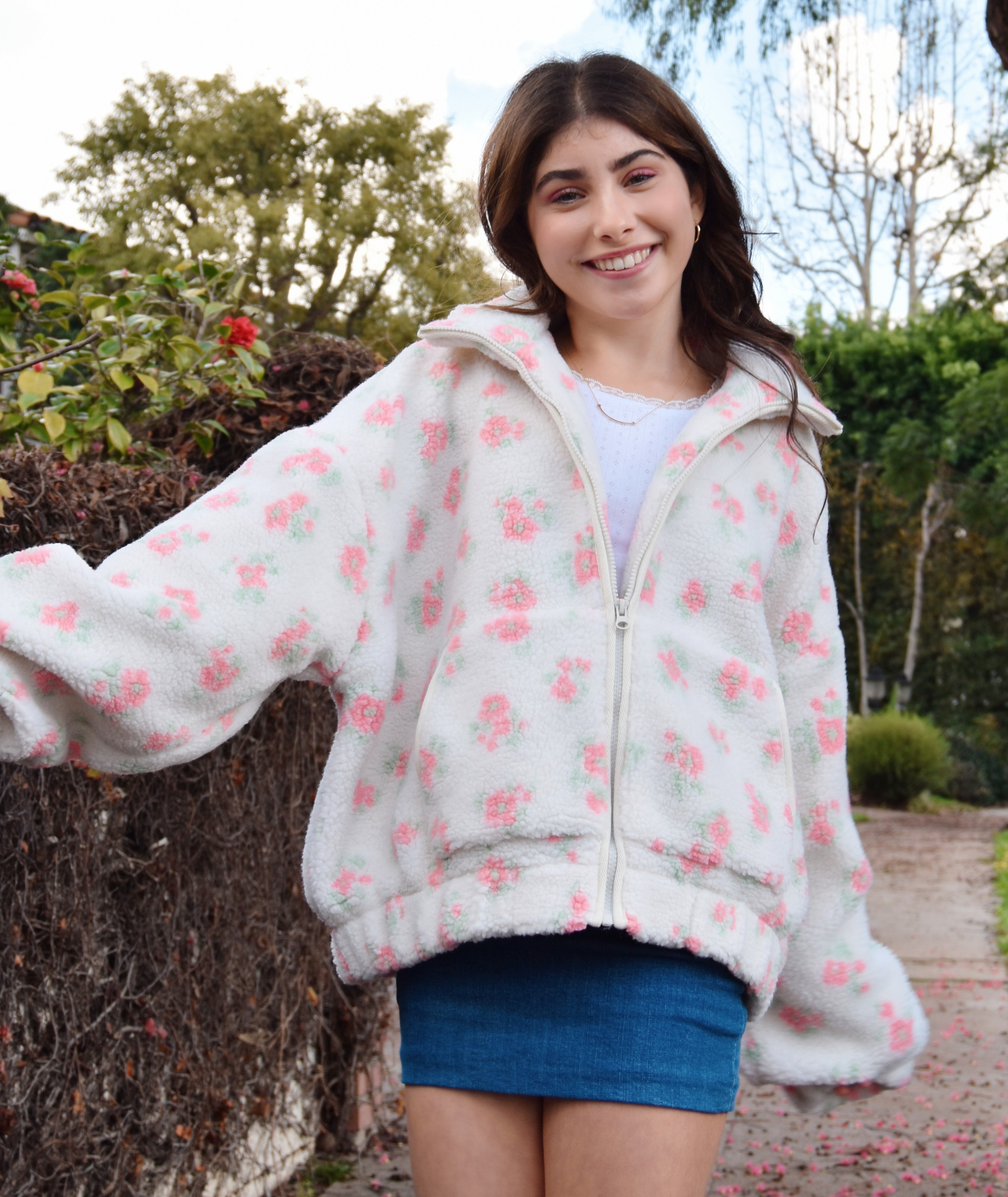 8apart Women Camille Ditsy Floral Fleece Jacket Womens Casual Tops 8apart Floral Juniors/Women S